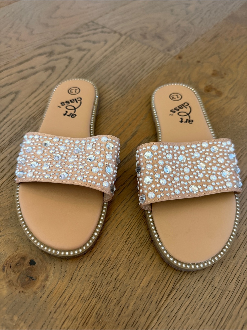 art class kids Crystal Embellished Slide Sandals